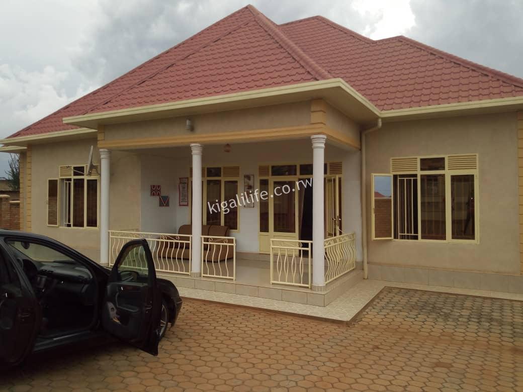 negotiable house for rent at kanombe