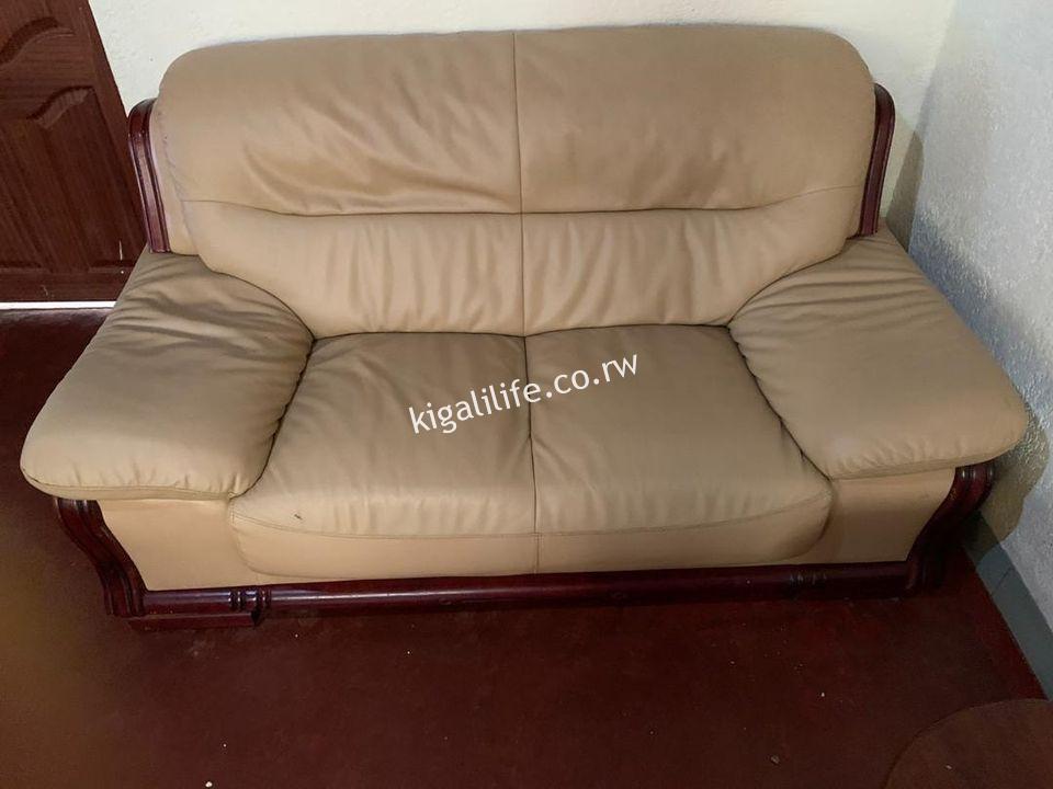 china leather sofa chrome legs