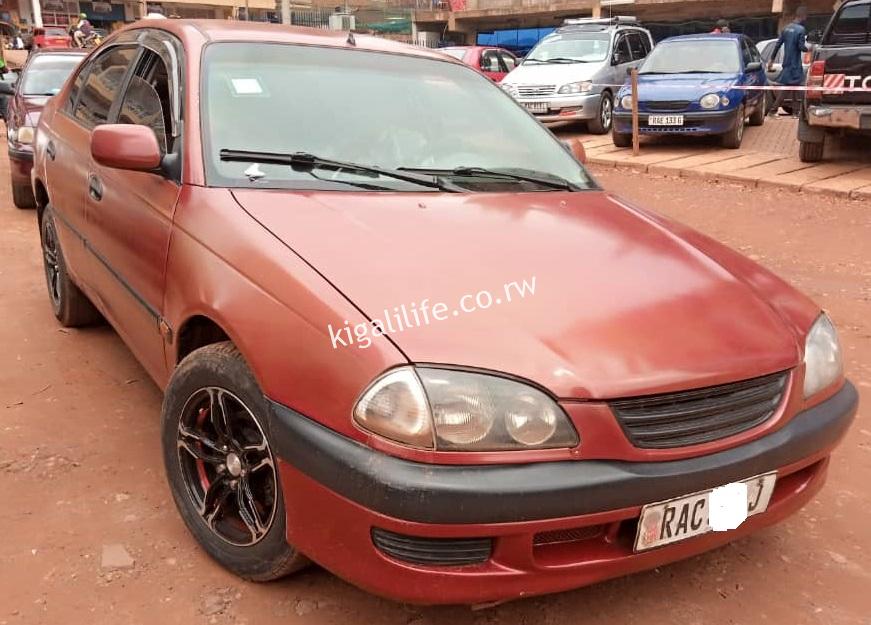 Toyota Avensis, Manuel for sale at 3,3M