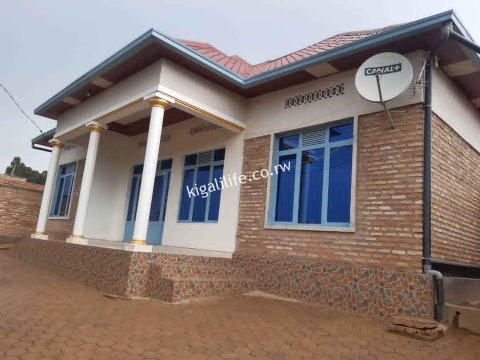 inzu nziza igurishwa Ku ruyenzi 45Milions